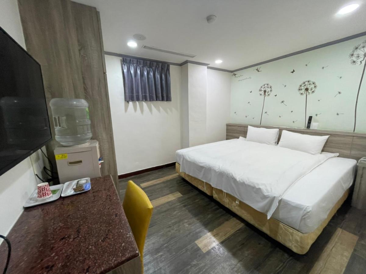 A22 Wei Lu Hotel Чжунли Екстериор снимка