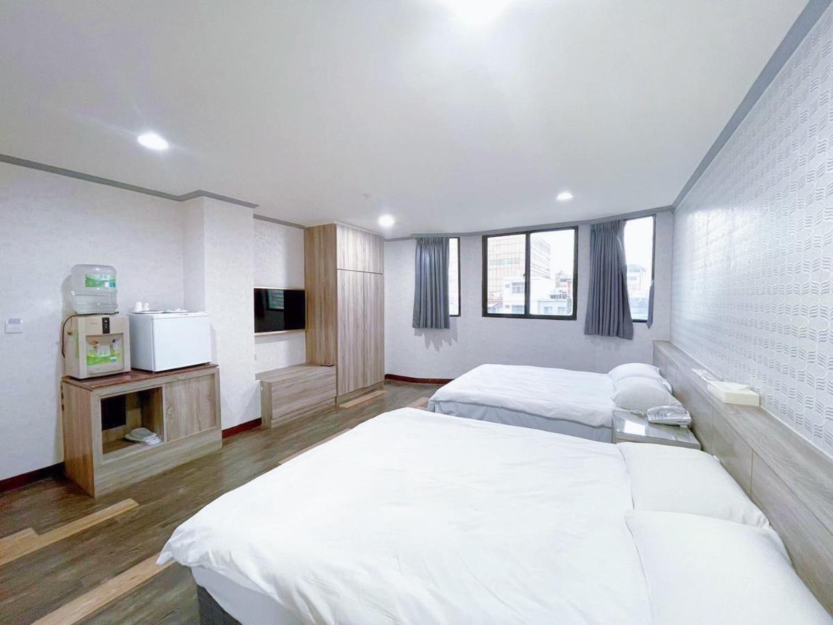 A22 Wei Lu Hotel Чжунли Екстериор снимка