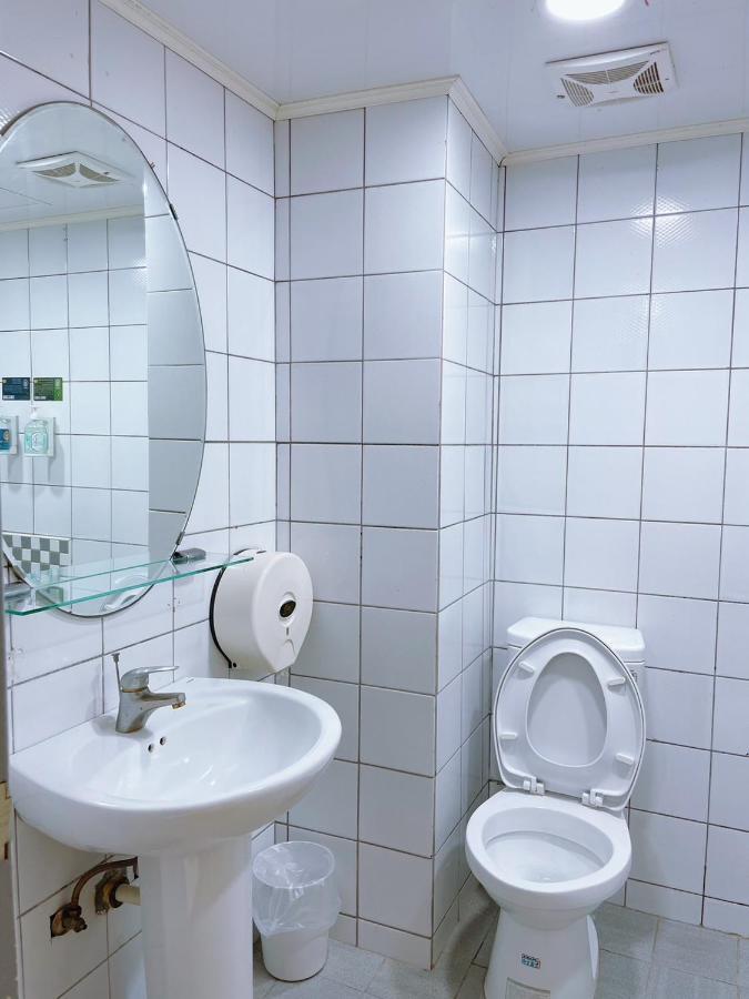 A22 Wei Lu Hotel Чжунли Екстериор снимка