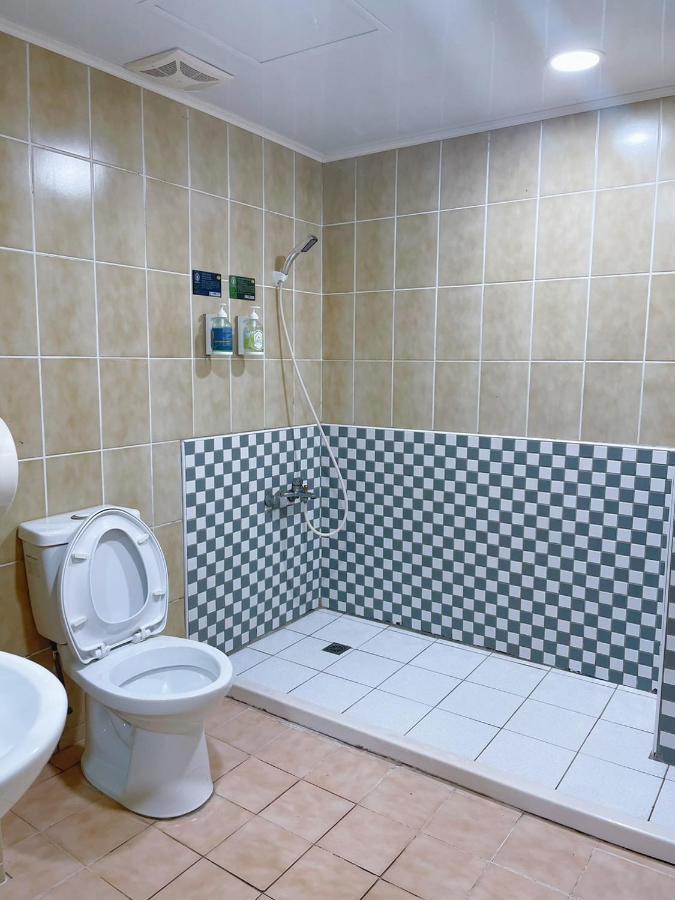 A22 Wei Lu Hotel Чжунли Екстериор снимка